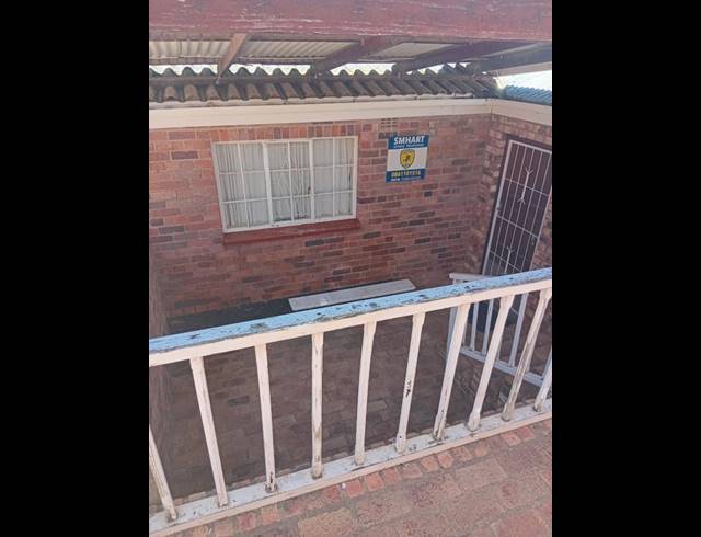3 BEDROOM PROPERTY TO RENT IN KINGSWOOD
